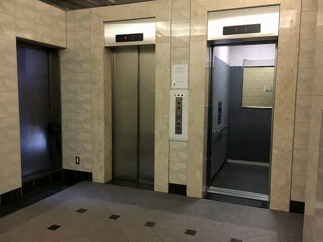 エルミナeeビルディングの共用部写真1番目