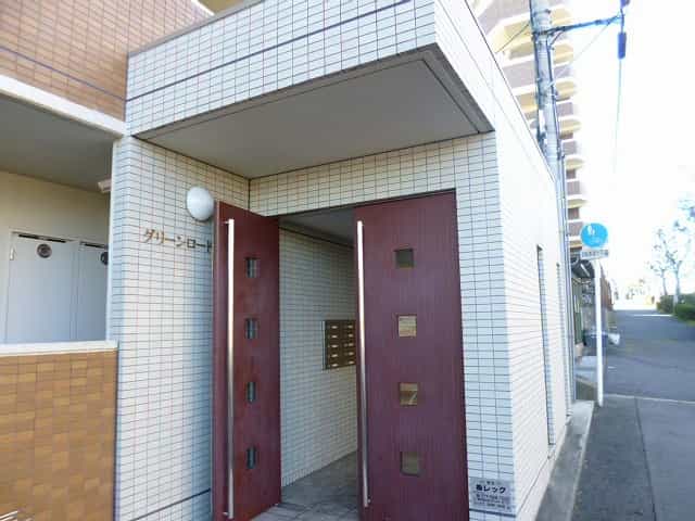 グリーンロード山手2の共用部写真3番目