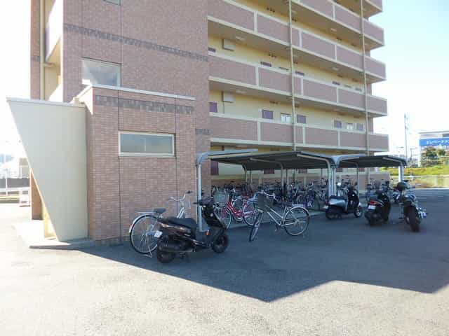 ハイライズ南草津の共用部写真3番目