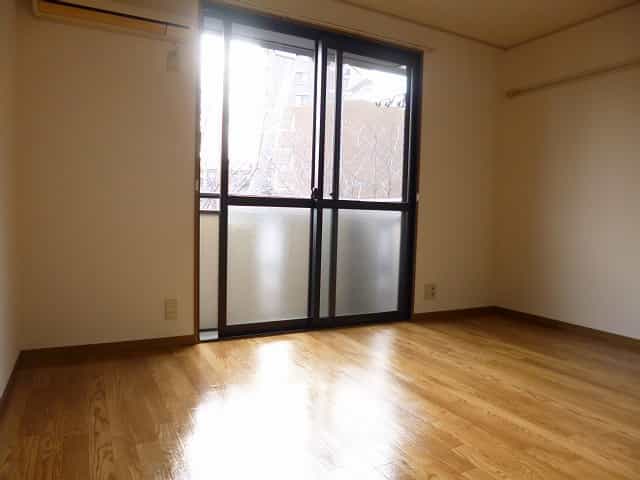 A棟の室内写真2枚目