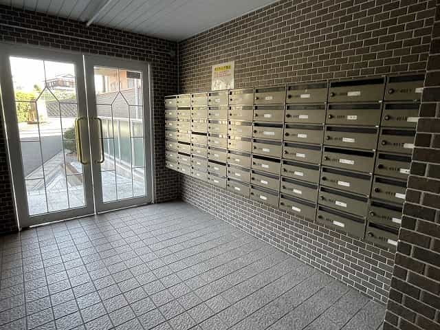 アートプラザ野路の共用部写真1番目