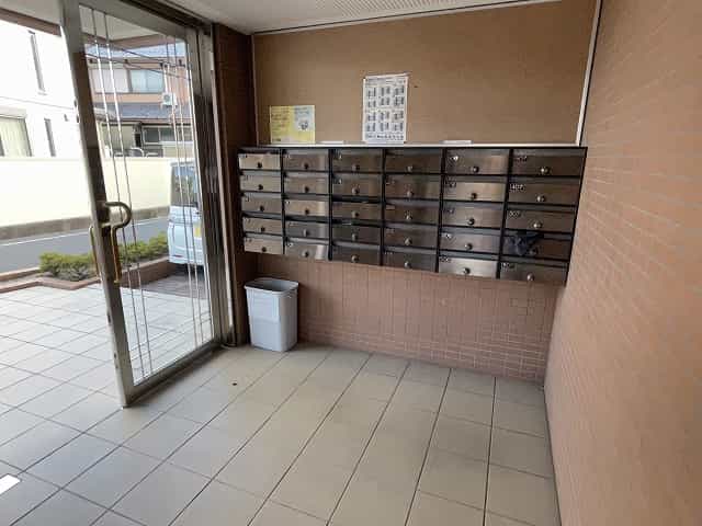 メゾンクレールの共用部写真4番目