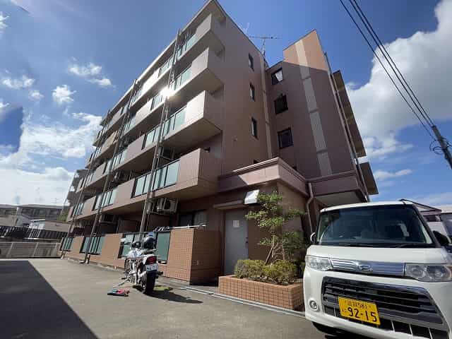 メゾンクレールの共用部写真1番目