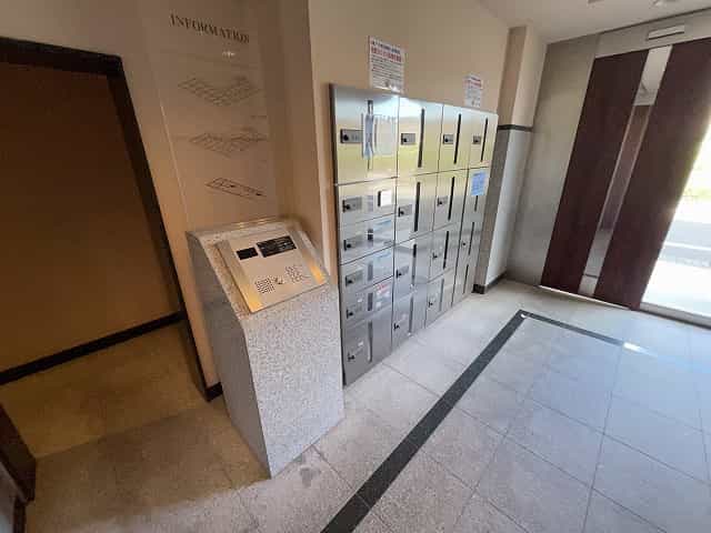 太陽プラザ南草津駅前の共用部写真3番目
