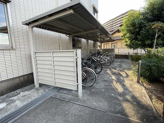 ベルメゾンF2の共用部写真5番目