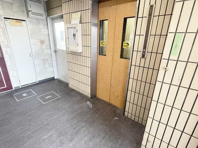 ハイツ玉川4の共用部写真2番目