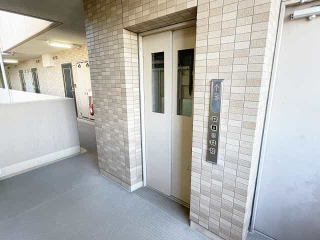 エンゼルプラザ南草津の共用部写真7番目