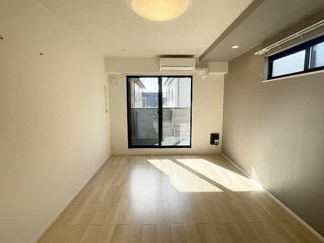 1K(04)の室内写真1枚目