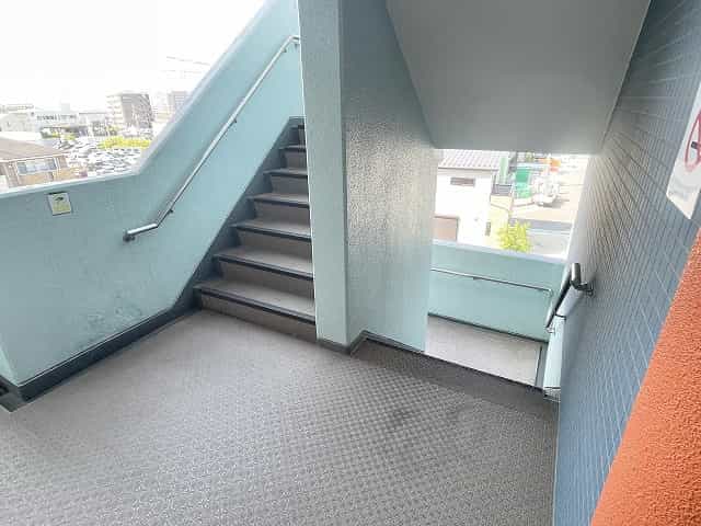 スマートコート南草津の共用部写真7番目