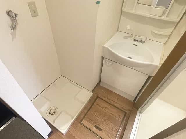 1K(B1)の室内写真16枚目