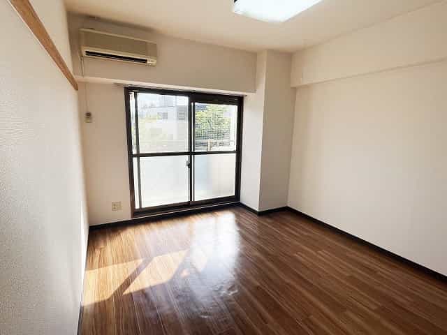 1K(12)の室内写真2枚目