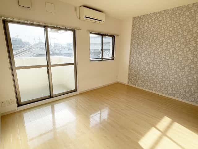 303号室の室内写真1枚目
