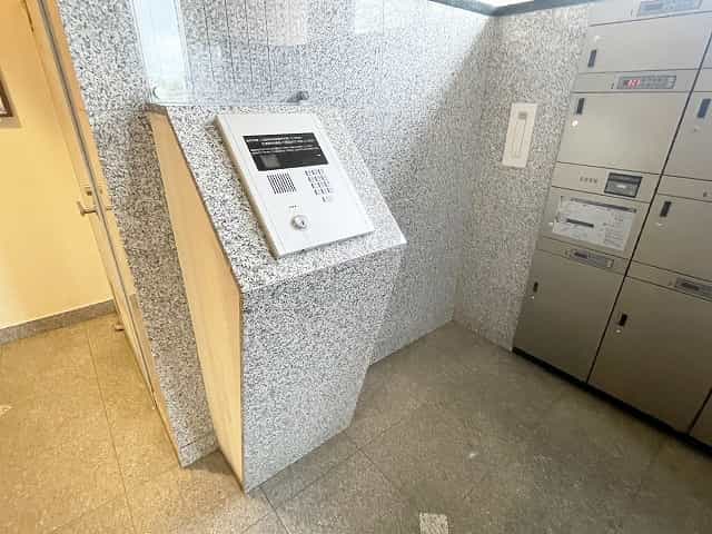 グランソレイユ3の共用部写真4番目