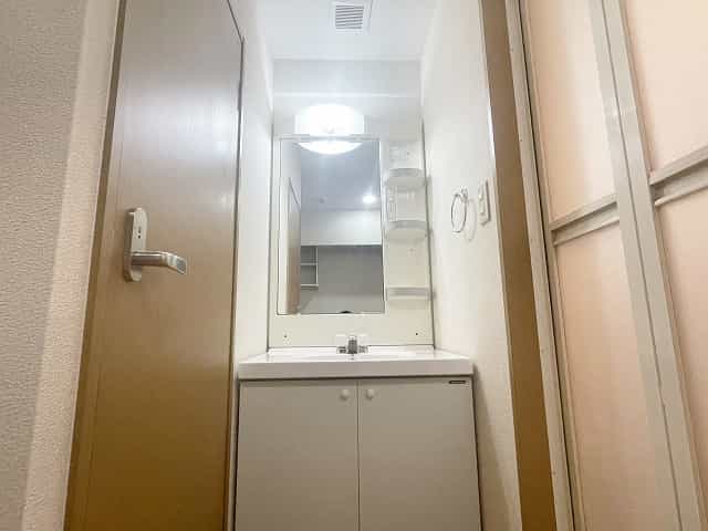 中部屋タイプの室内写真15枚目