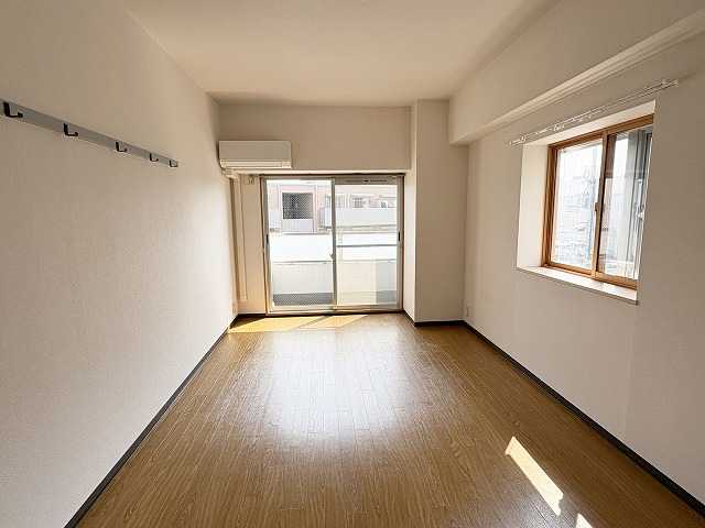 角部屋タイプの室内写真3枚目